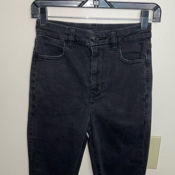 American Eagle Strech Distressed Curvy Highest Rise Jegging Black Jean Pant Sz 2 - Picture 8 of 15